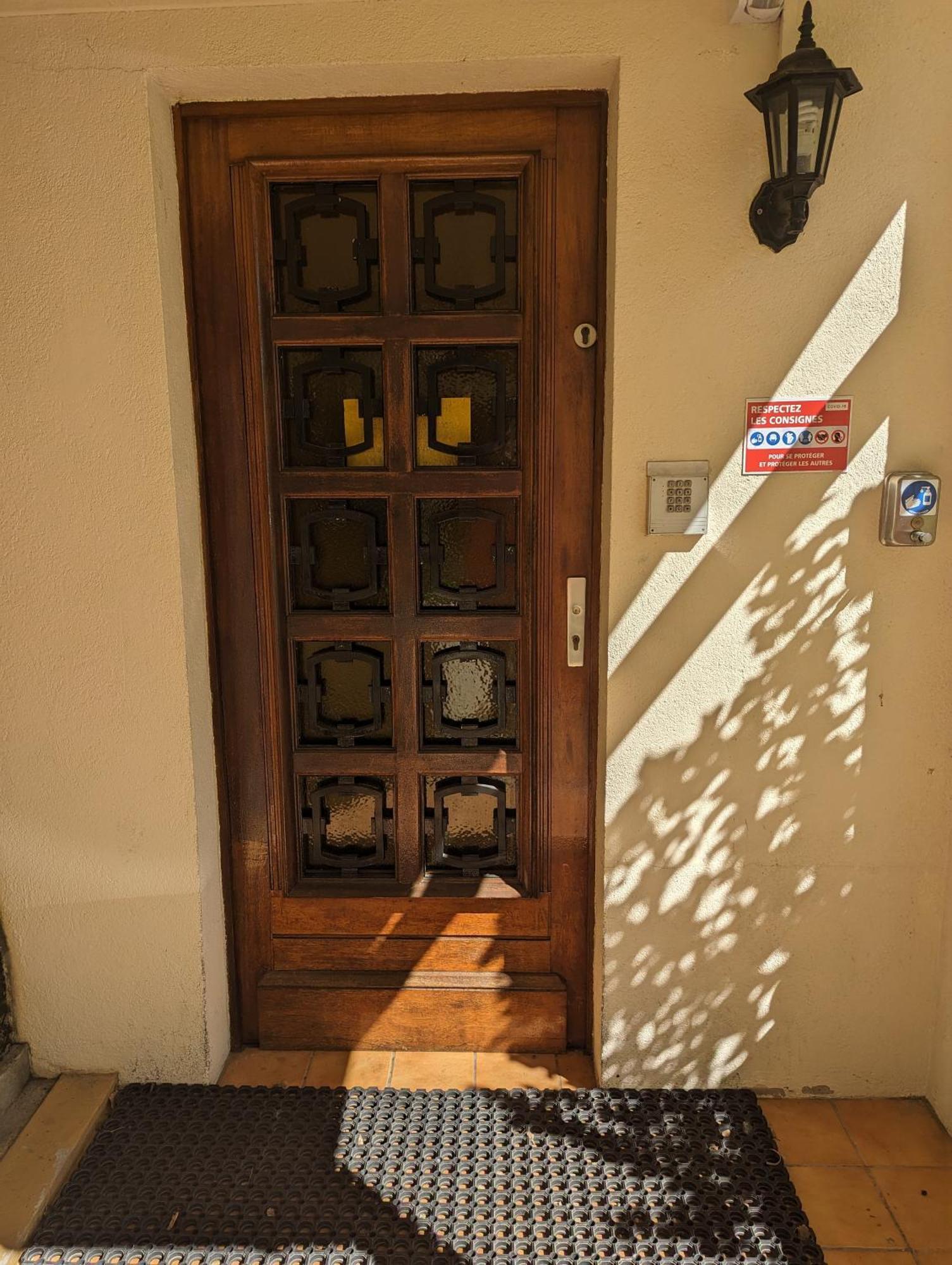 Auberge Des Pins Обена Екстер'єр фото