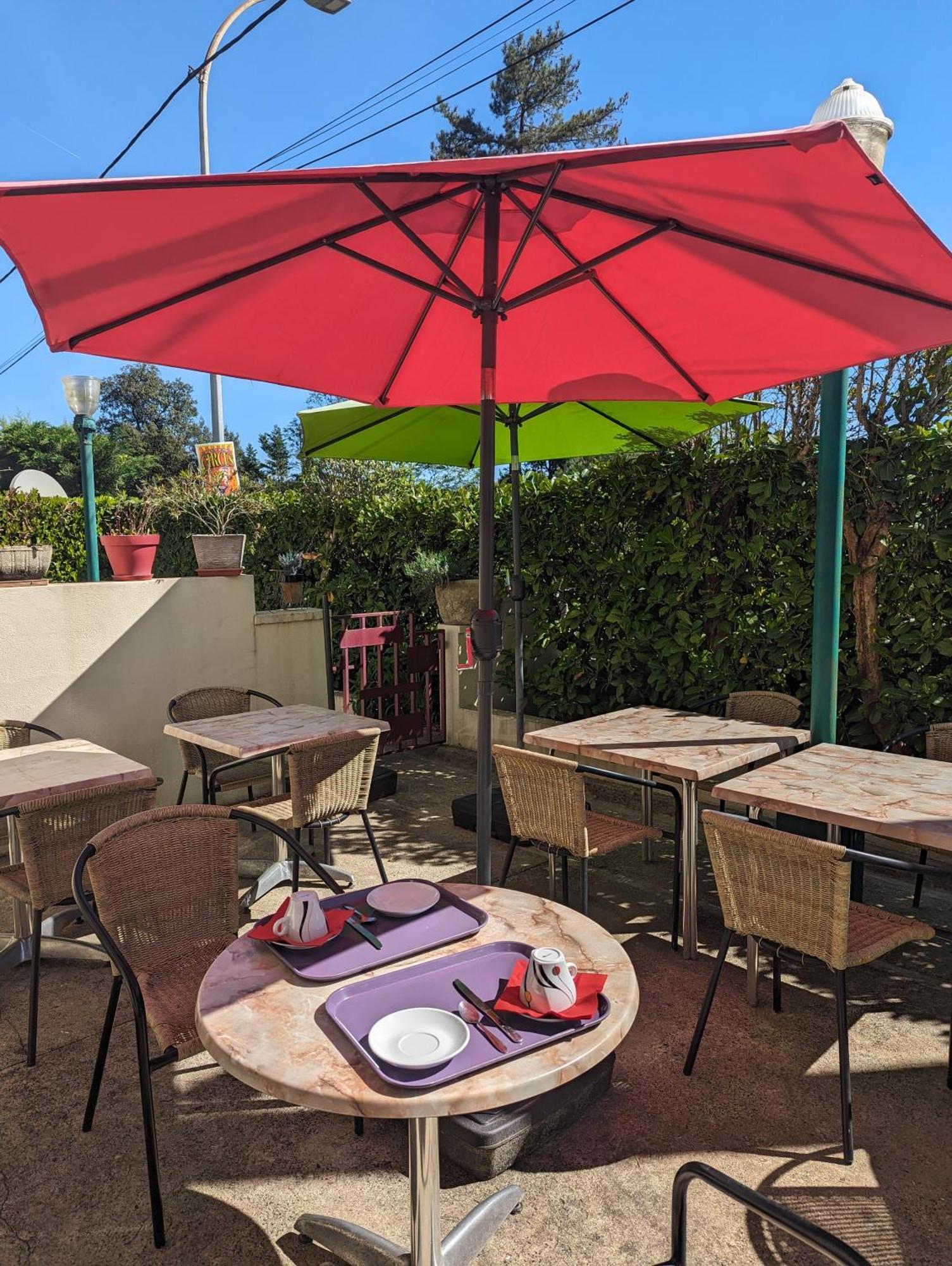 Auberge Des Pins Обена Екстер'єр фото