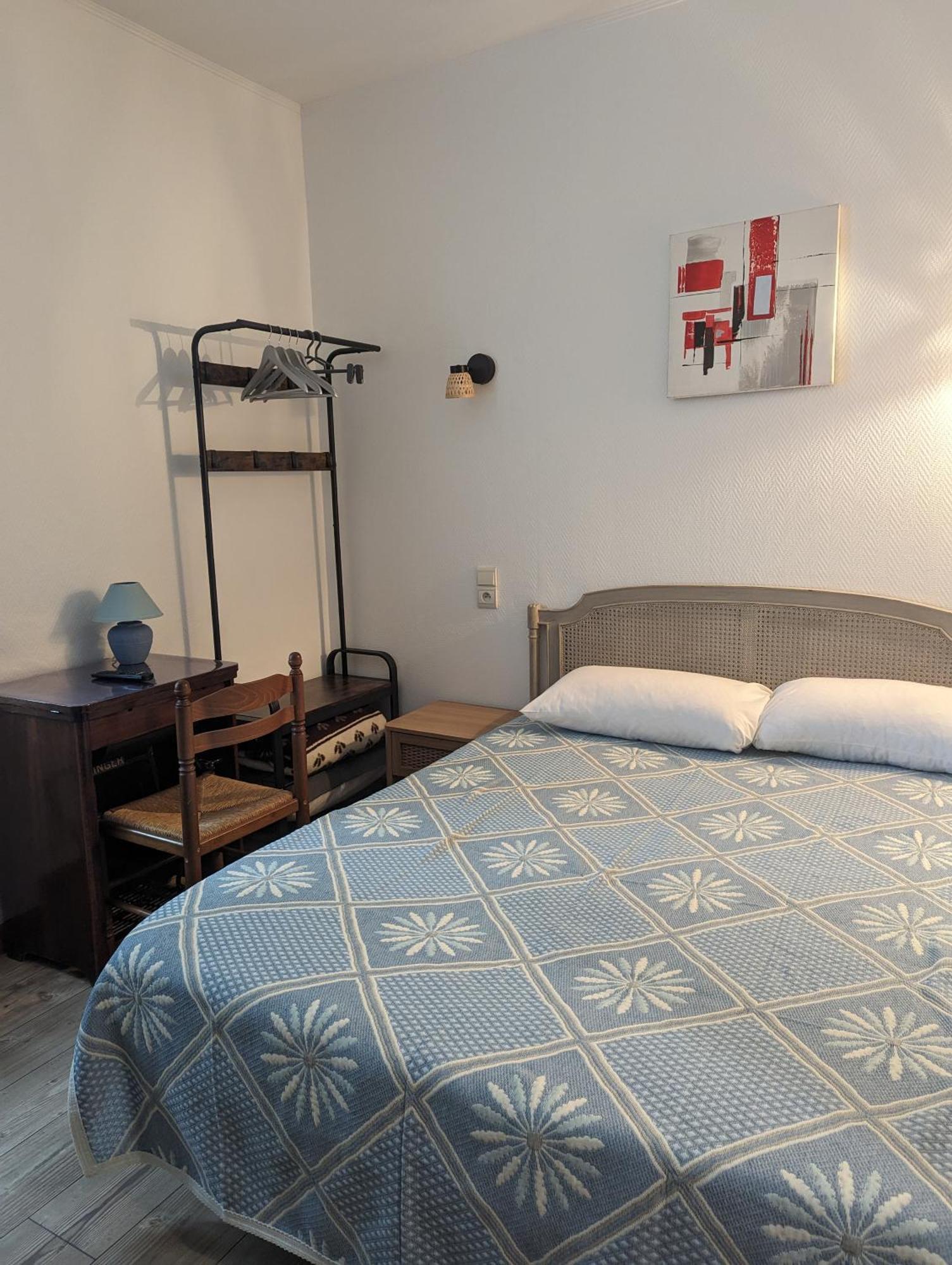 Auberge Des Pins Обена Екстер'єр фото