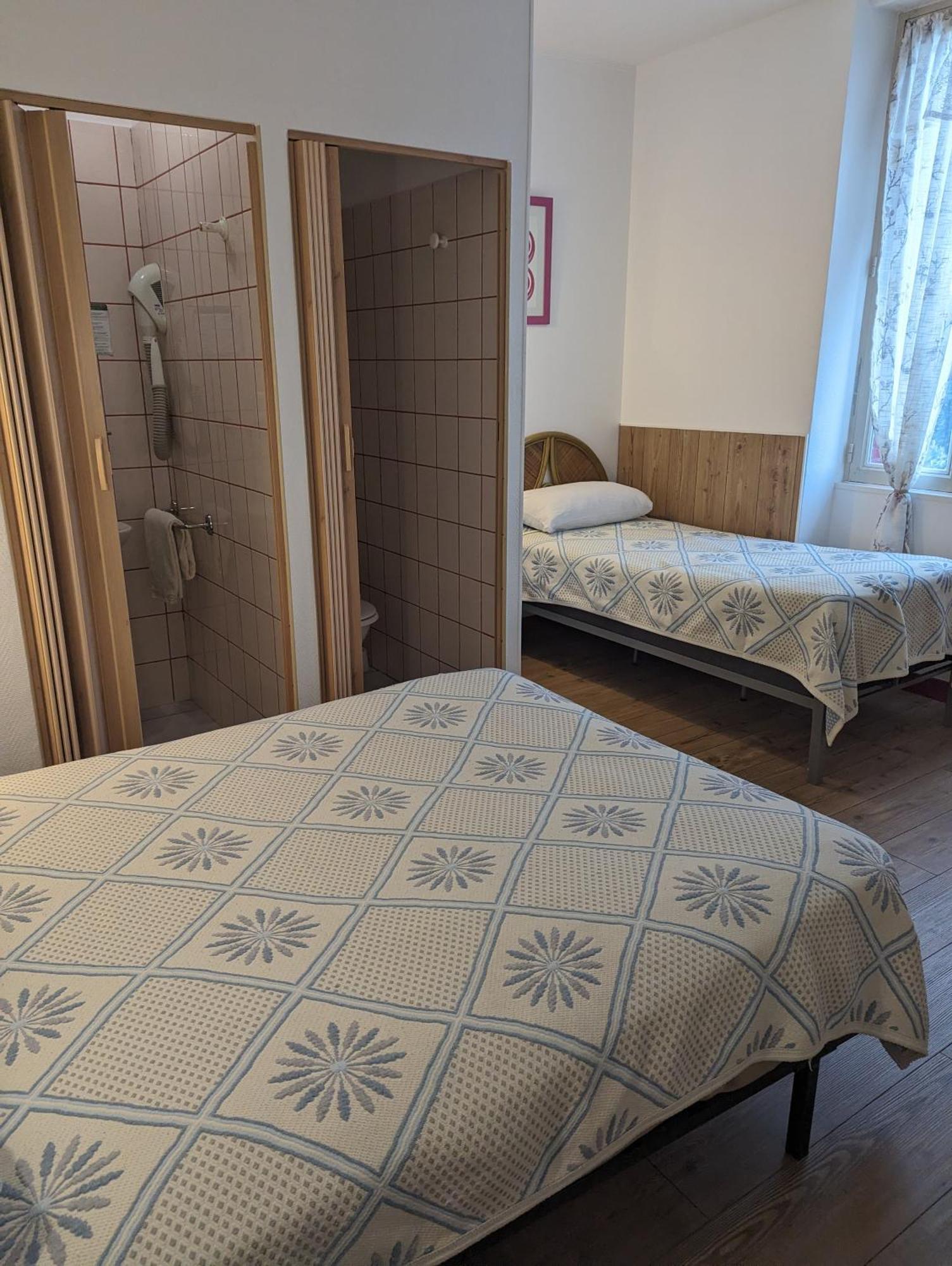 Auberge Des Pins Обена Екстер'єр фото