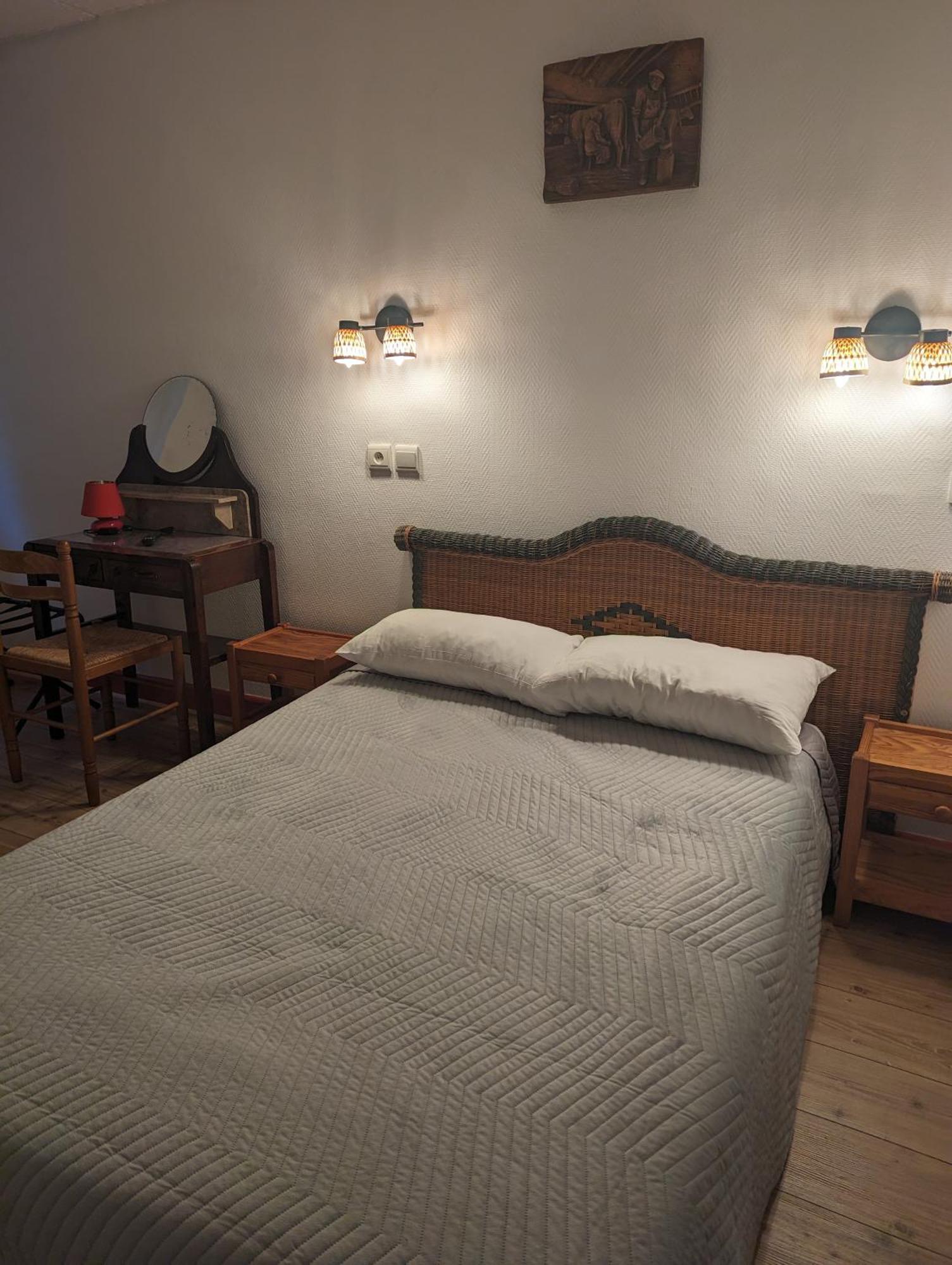 Auberge Des Pins Обена Екстер'єр фото