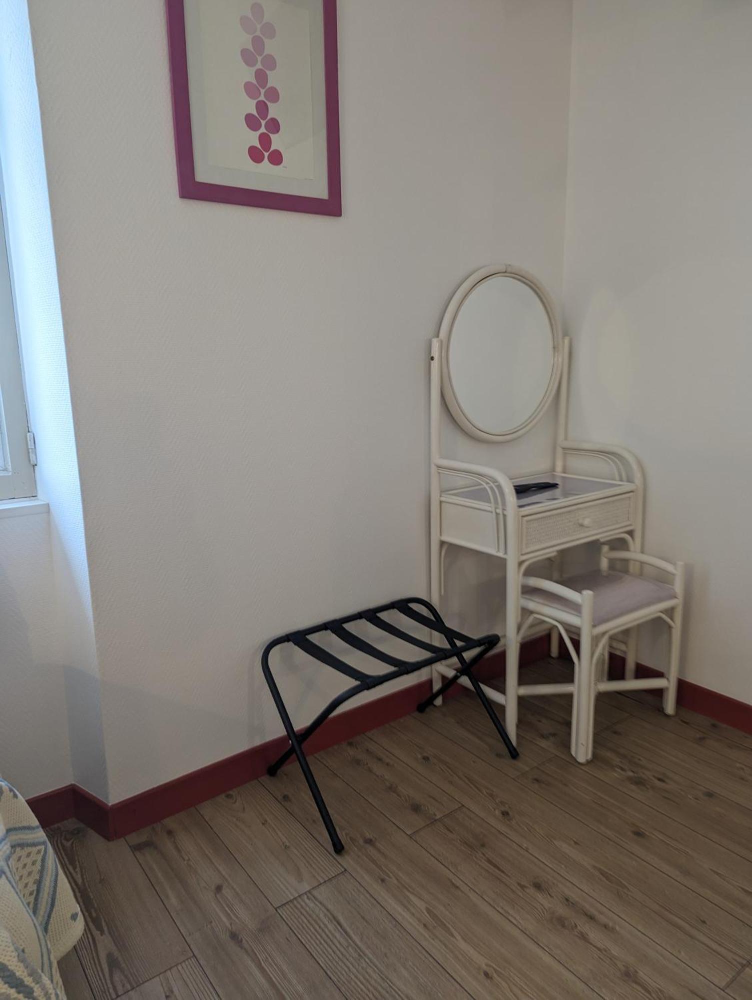 Auberge Des Pins Обена Екстер'єр фото